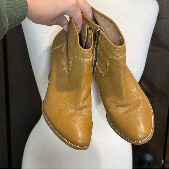 Splendid Tan Ankle Booties Western Style Zipper Closure leather Women’s Size 8 - Picture 9 of 9